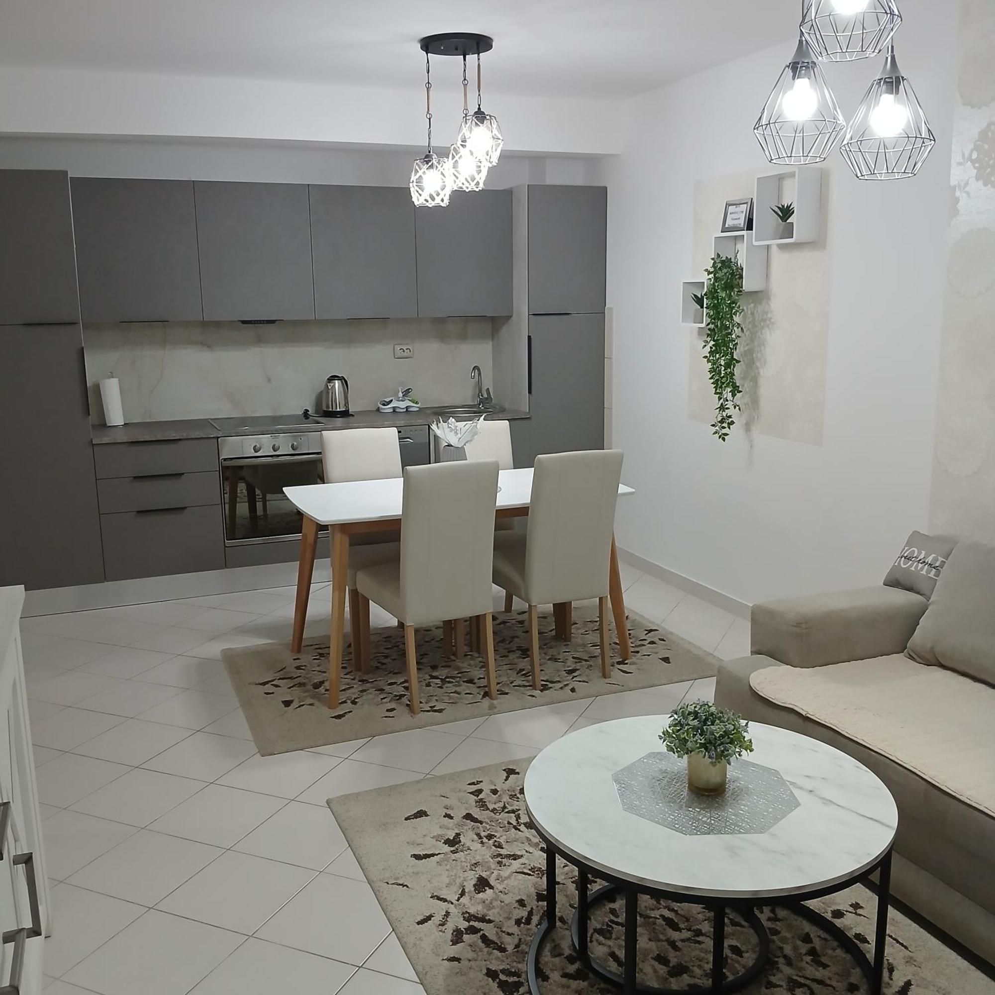 Pontis Okrug Gornji * Trogir